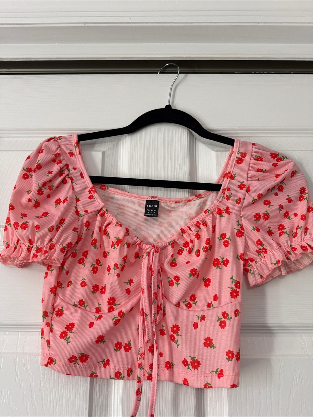 SHEIN Pink Floral Puff Sleeve Tie-Front Crop Top
